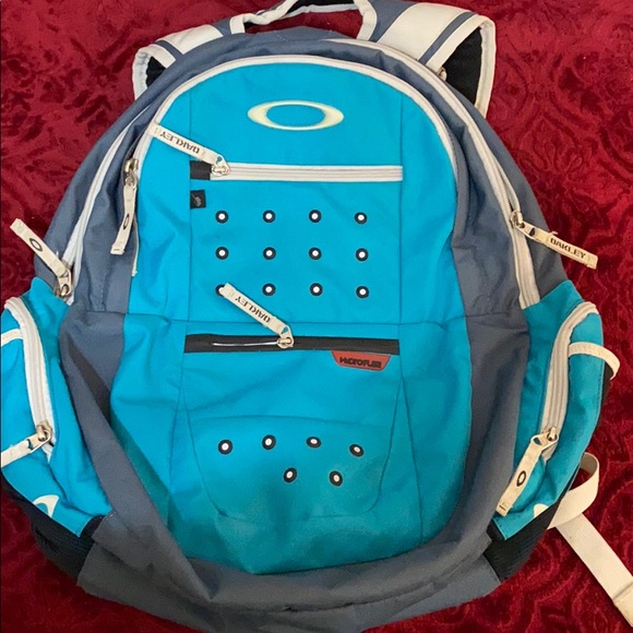 oakley hydrofuse backpack